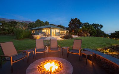 5 Ways to Warm Up Your Outdoor Living Space